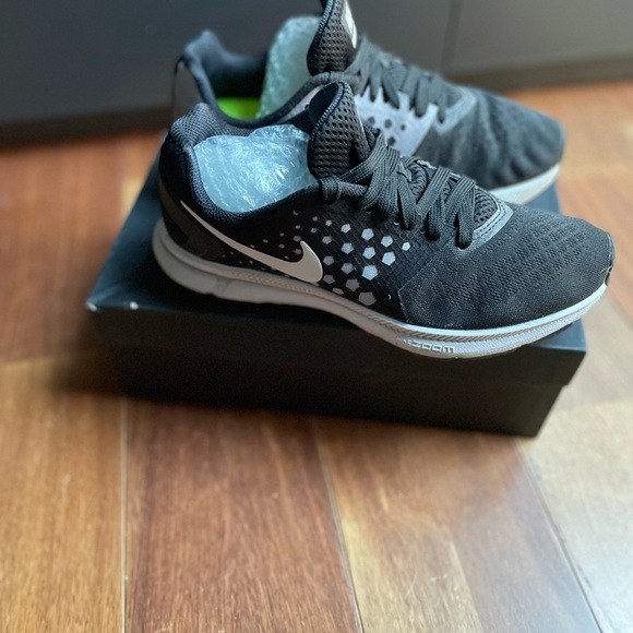 Ladies Nike Zoom - Size 39 - Picture 2 of 8